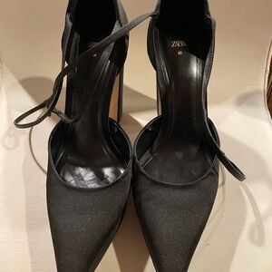 Zara Women's Elegant Black Heels